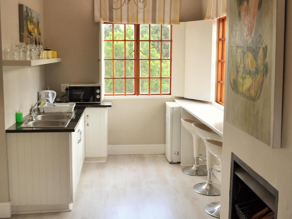 By The Way Guesthouse Clarens Extérieur photo